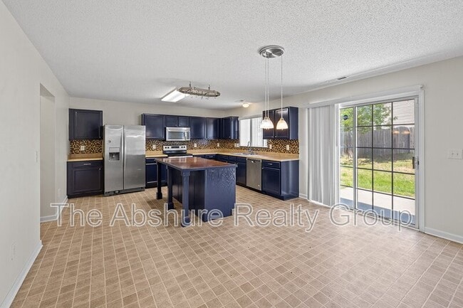 Building Photo - 6571 Guard Hill Dr