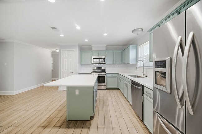 Building Photo - 3116 Creek Bank Ln