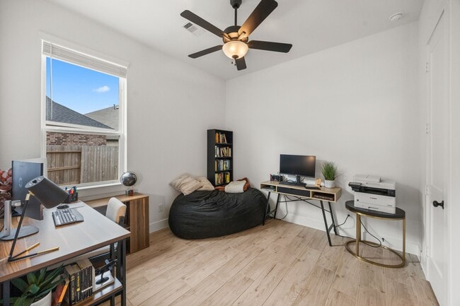 Building Photo - 3225 Isabella Fls Dr