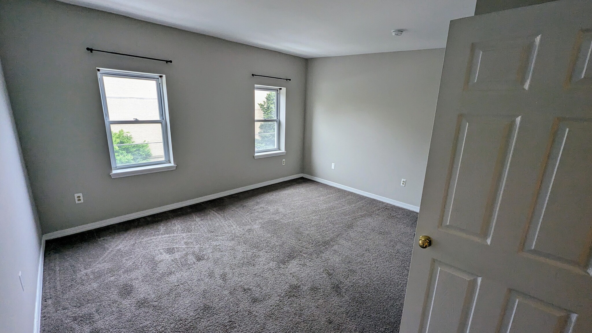 Building Photo - 1706 Catharine St.