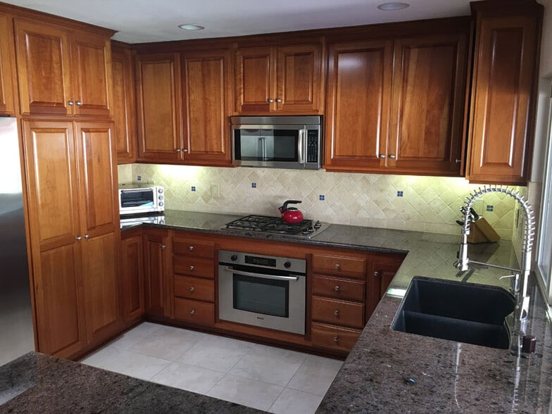 Building Photo - 498 Pierpont Dr