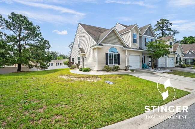 Building Photo - 301 Dante Cir