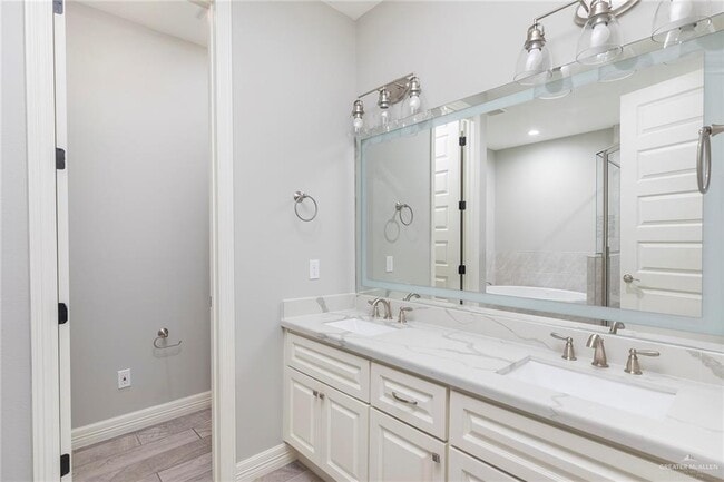 Building Photo - 23 Payton Dr