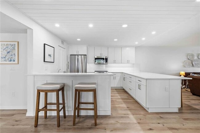 Building Photo - 3420 Wild Oak Bay Blvd