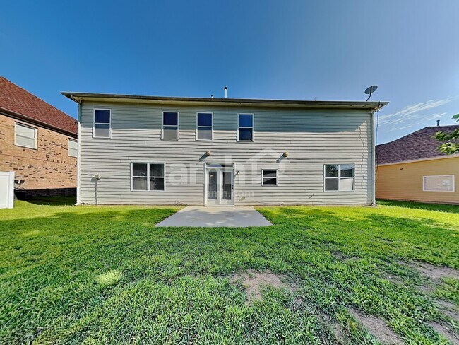 Building Photo - 7366 Poppy Way