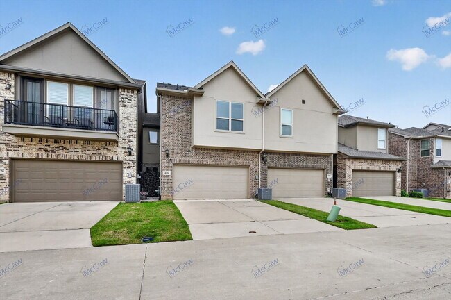 Building Photo - 4224 Riverside Dr