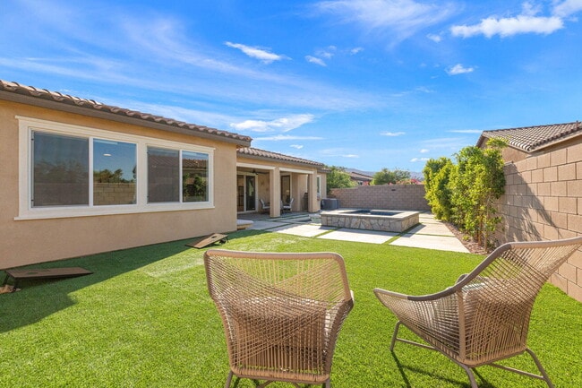 Building Photo - 81890 Via Encinitas