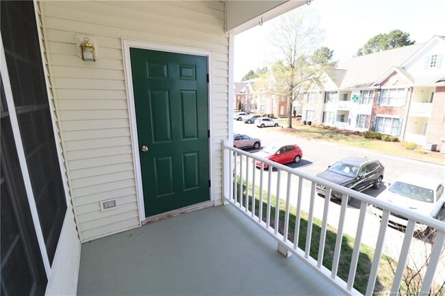 Building Photo - 2121 Kudrow Ln