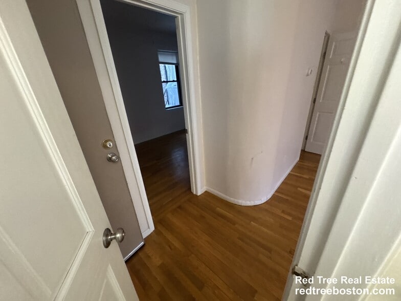 Building Photo - 67 S Huntington Ave