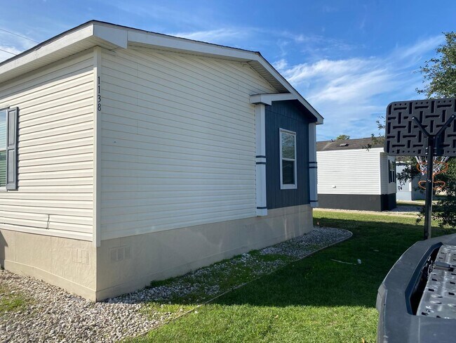 Building Photo - 1138 Gripper Wy
