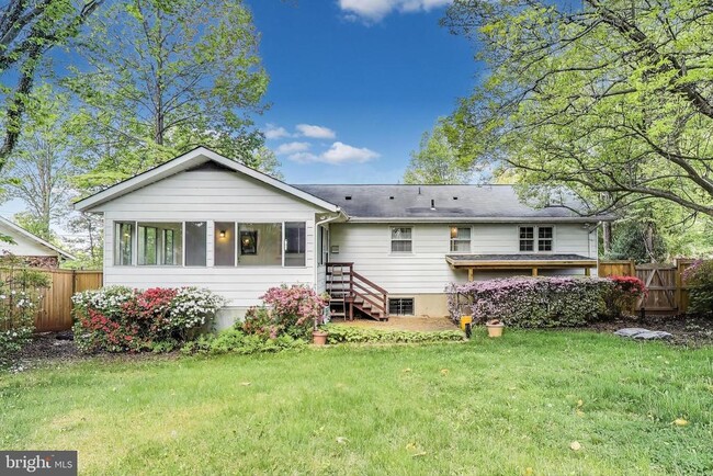Building Photo - 14207 Gaines Ave