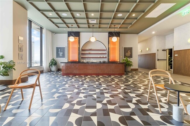 Building Photo - 11 NE 6th St