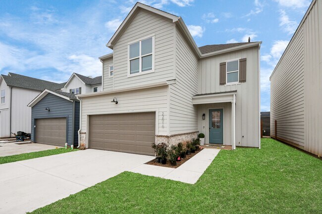 Primary Photo - 22031 Ferguson Mdw Ln