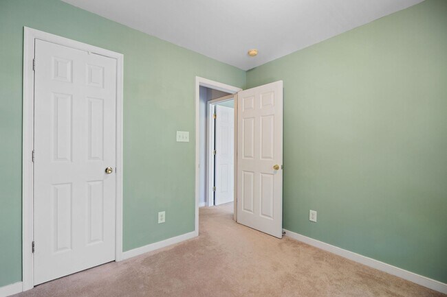 Building Photo - 5507 Millstream Ln