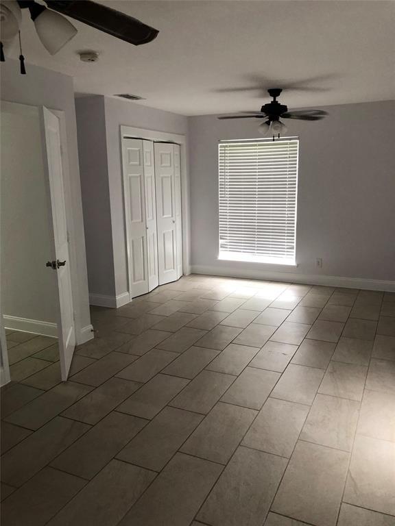 Building Photo - 3020 Great Valley Dr