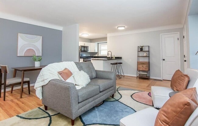 Building Photo - 14030 Elgin St