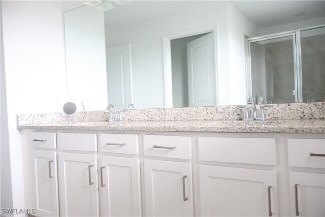 Building Photo - 13802 Pine Lodge Ln