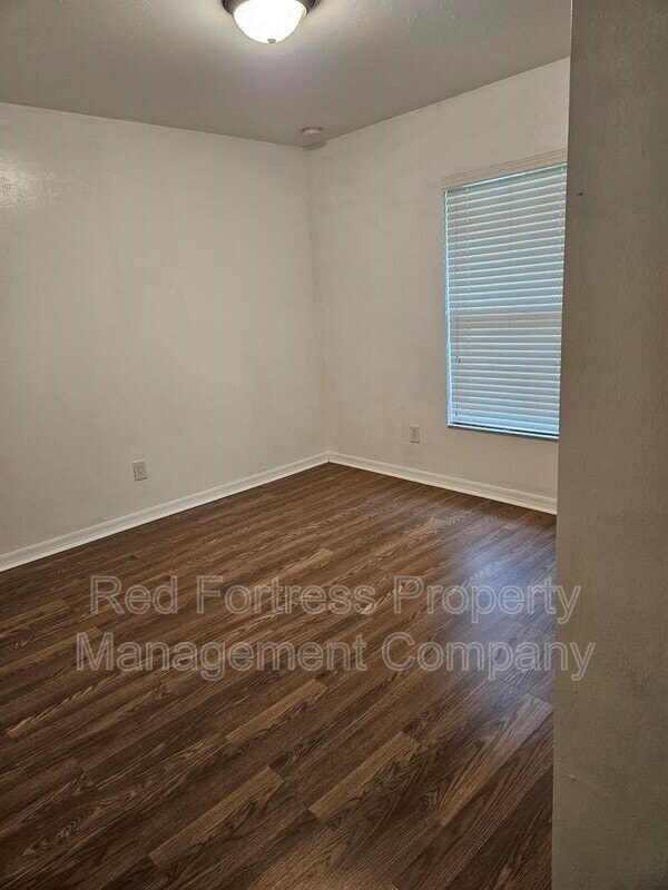 Building Photo - 3224 57th St W