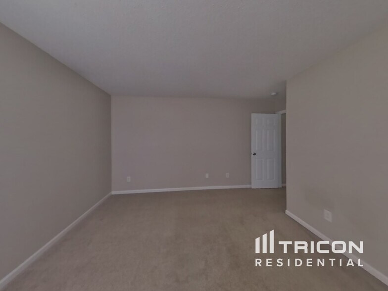Building Photo - 7237 Kimble Dr