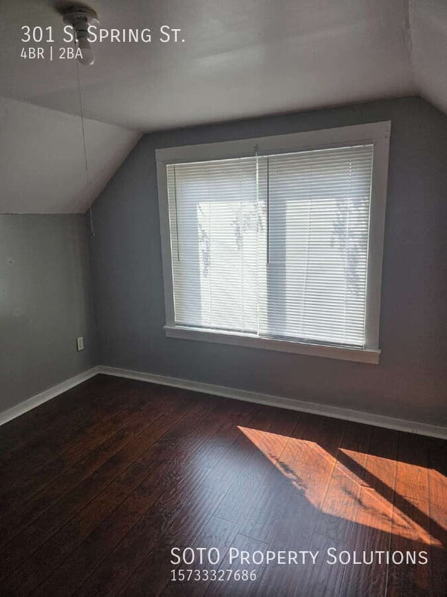 Building Photo - 301 S Sprigg St