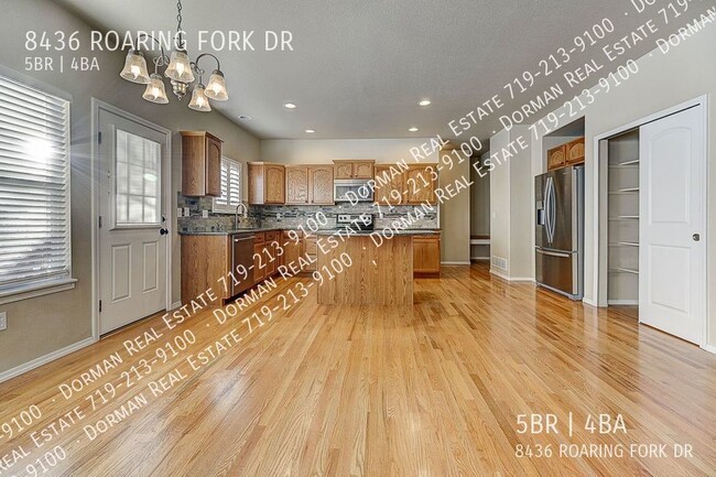 Building Photo - 8436 Roaring Fork Dr