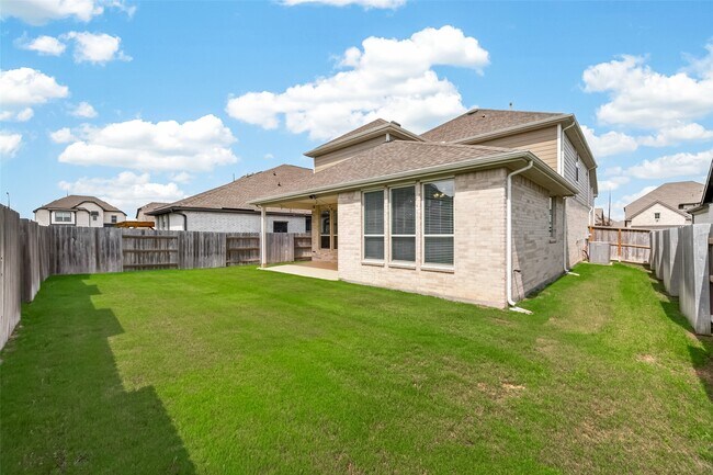 Building Photo - 7319 Woodlark Rdg Dr