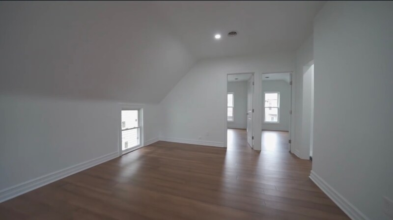 Building Photo - 95 19th St