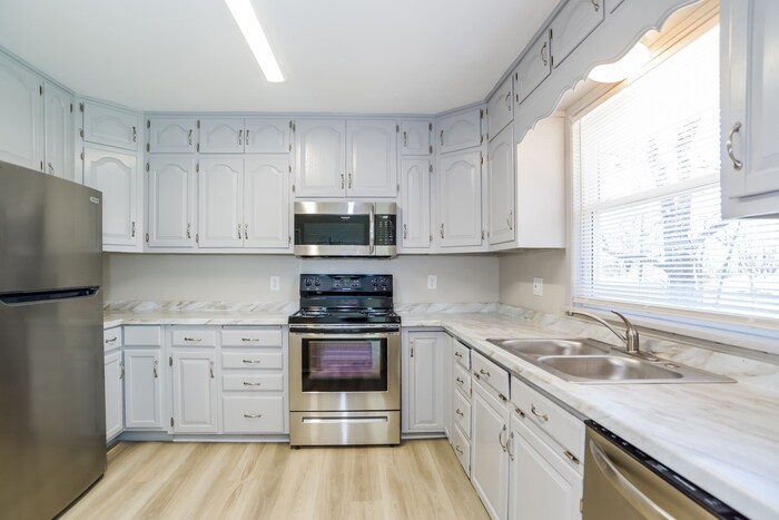 Building Photo - 8001 E 91st Terrace