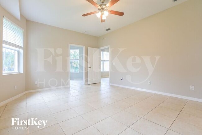 Building Photo - 4511 Jaslo Ave