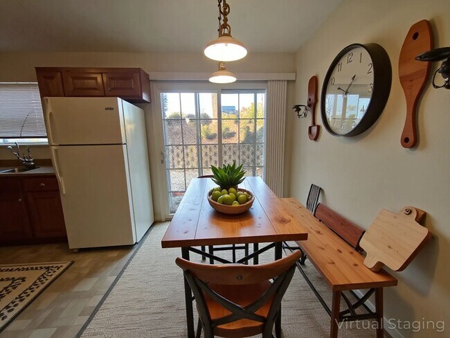 Building Photo - 2 Bedroom 2 bath Fox Pointe Condo/Apartment located Near Branson Hills Parkway in Branson, MO