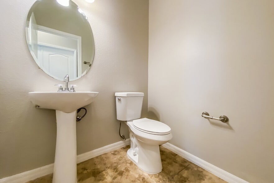 Building Photo - 11910 Old Tuscany Pl