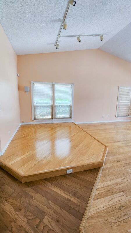 Building Photo - 311 W Sabal Palm Pl