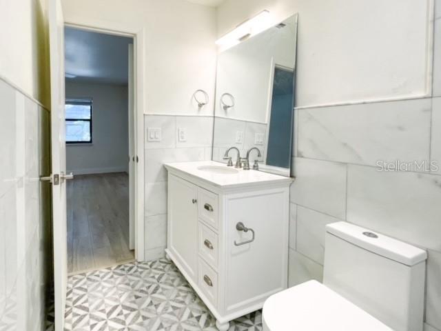 Building Photo - 712 Angelina Ln