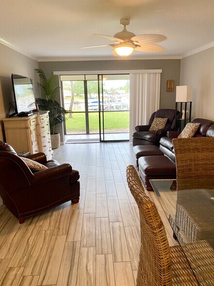 Building Photo - 150 Englewood Isles Pky