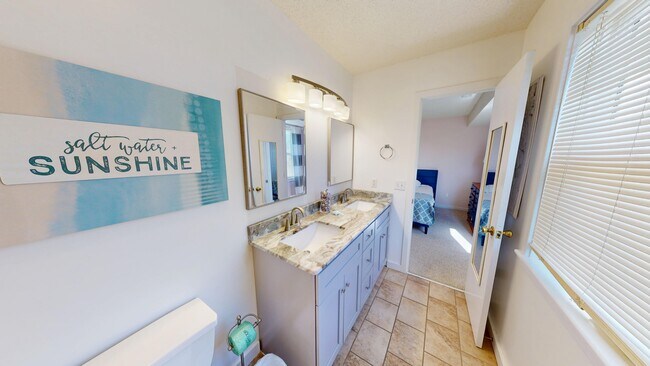 Building Photo - 304 Fil Ln