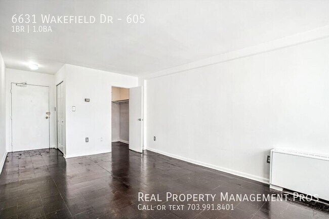 Building Photo - 6631 Wakefield Dr