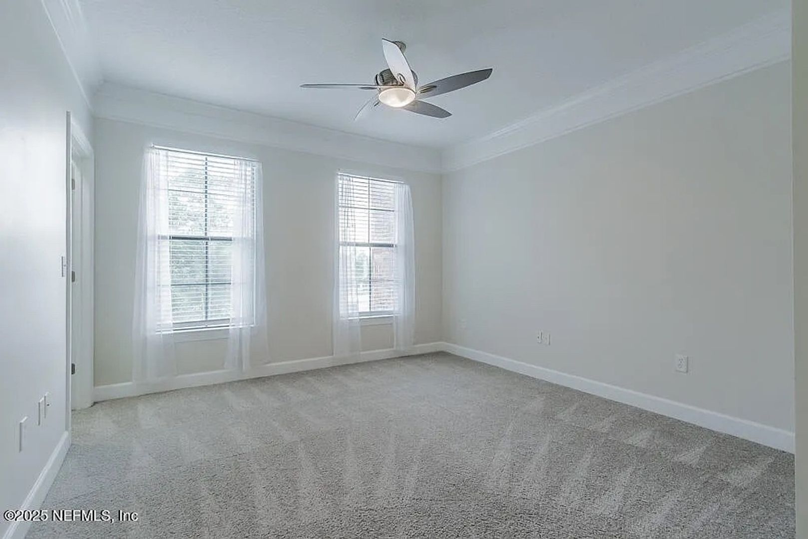 Building Photo - 9823 Tapestry Park Circle