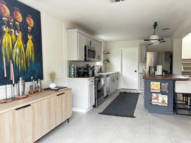 Building Photo - 5624 Victory Gallop Dr