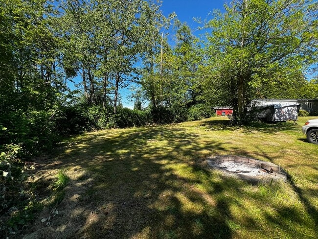 Building Photo - Remodeled 3BD 2BA in Ferndale!