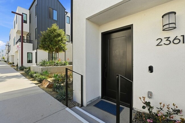 Building Photo - 2361 Acara Cir