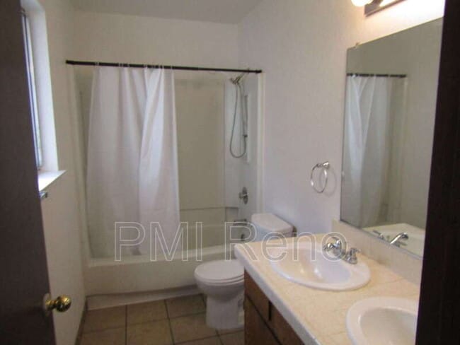 Building Photo - 3630 Gypsum Rd