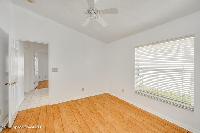 Building Photo - 330 Las Olas Dr