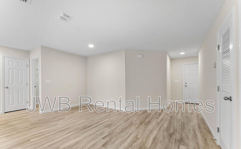 Building Photo - 5428 Chenango Blvd