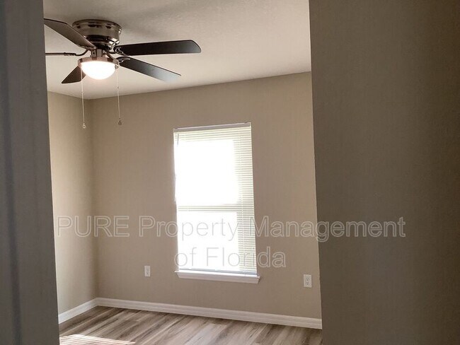 Building Photo - 14513 SW 20th Pl