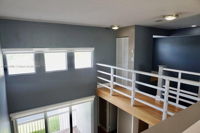 Building Photo - 4623 NW 97th Ct