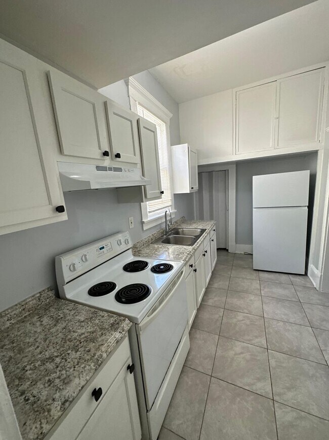 Building Photo - 4540-3 US-1