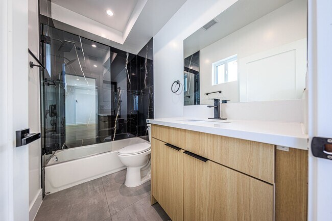 Building Photo - Luxury Never Before Lived in Townhomes!