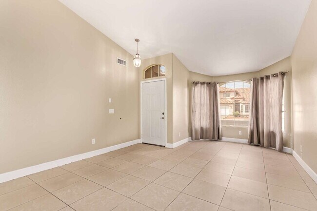 Building Photo - Rancho Del Mar Beauty