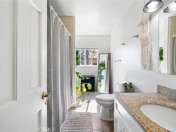 Building Photo - 23902 Janet Ln