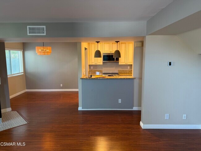 Building Photo - 1174 Tivoli Ln